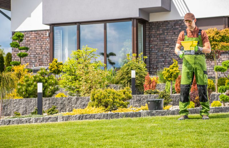 Fall Lawn Fertilizing in Honolulu, HI